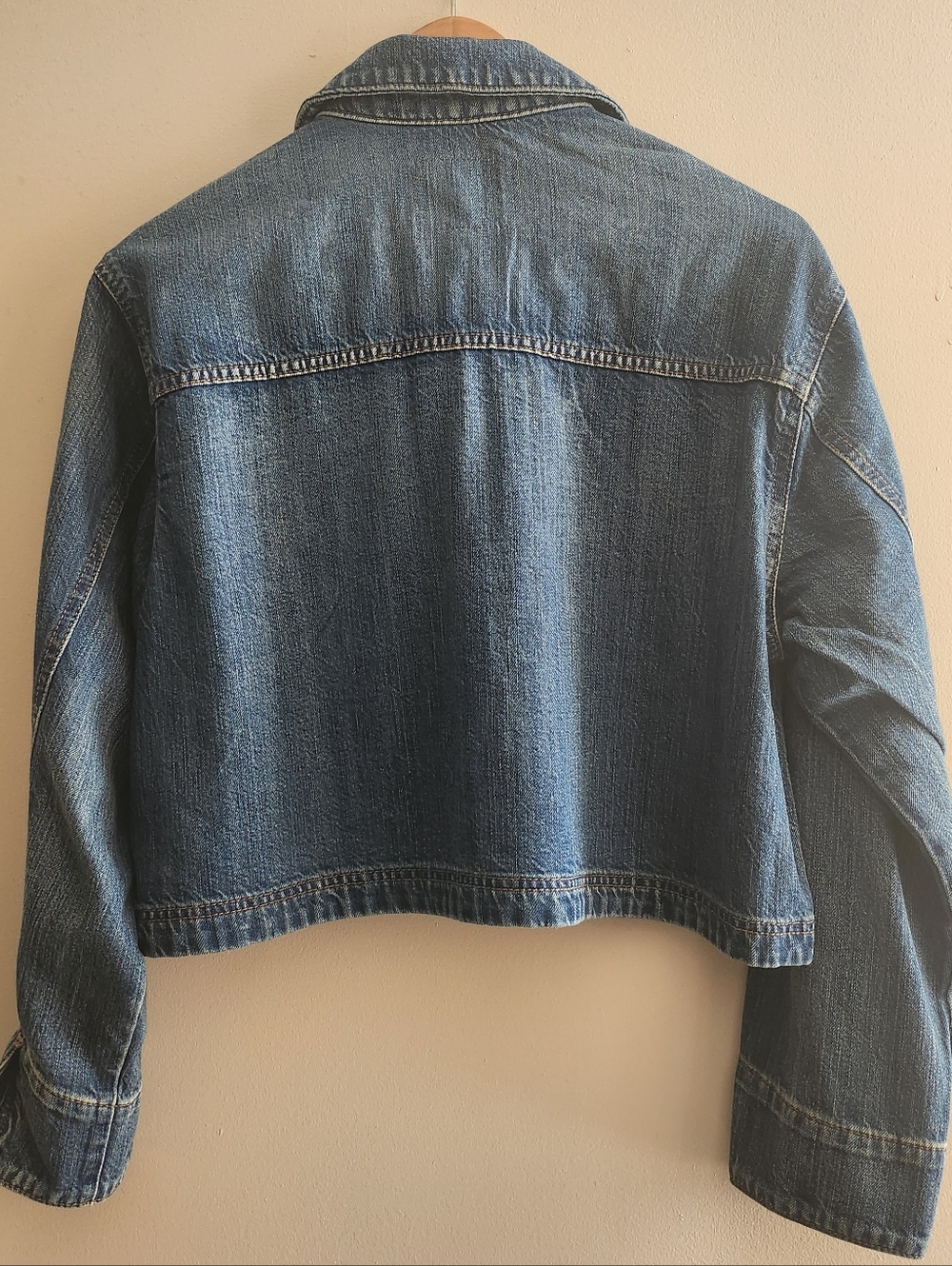 Lucky Brand Distressed Medium Blue Denim Shirt /Jacket - Picture 2 of 4